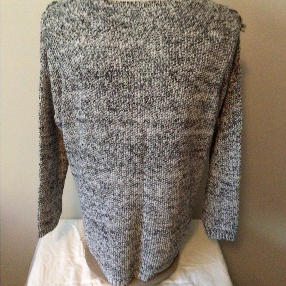 🌹 2 for $15. JustFab woman’s sweater in size 2X. - Picture 4 of 4